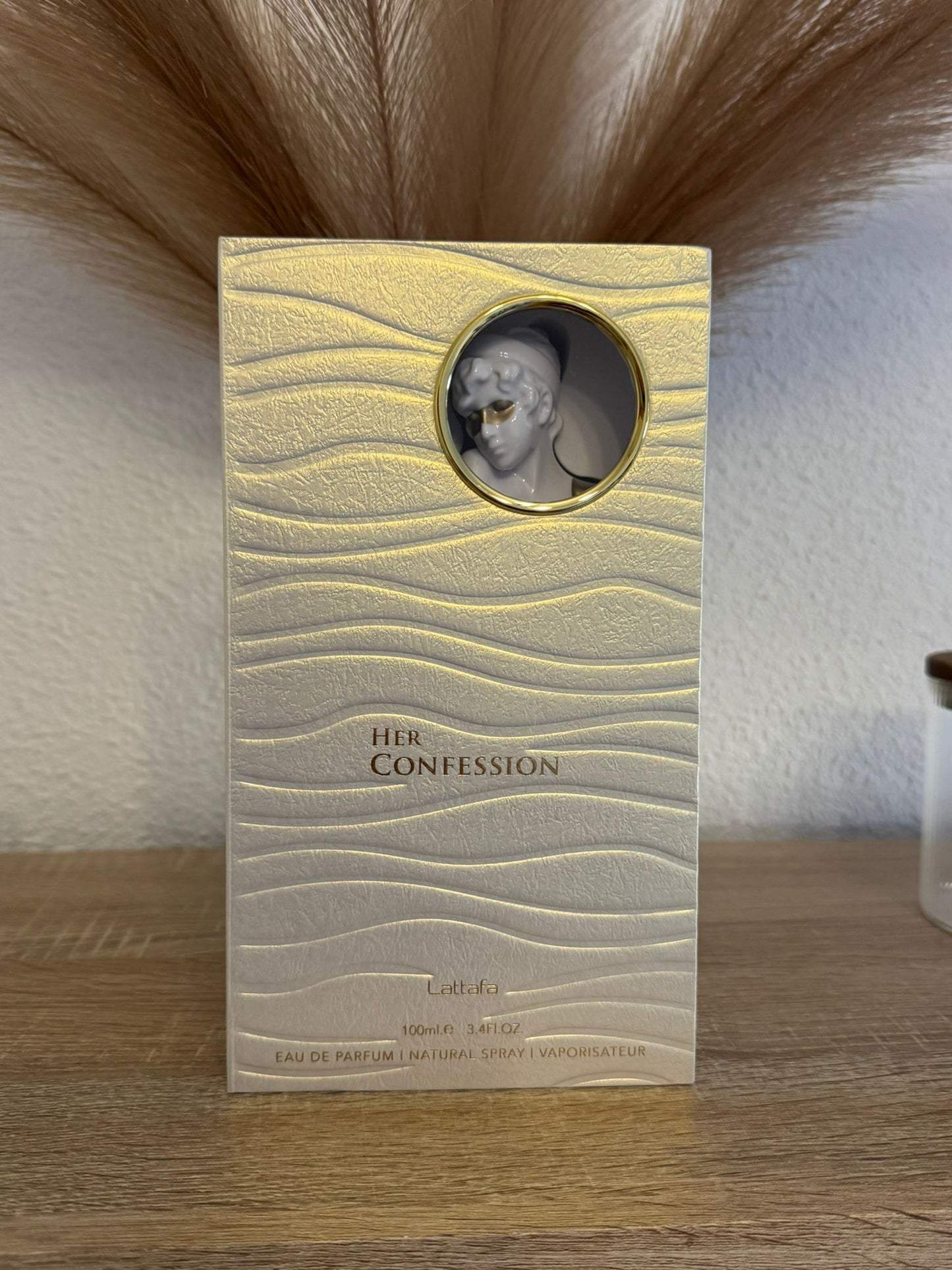 Her Confession – Lattafa (Mujer)  Eau de Parfum – 100 ml